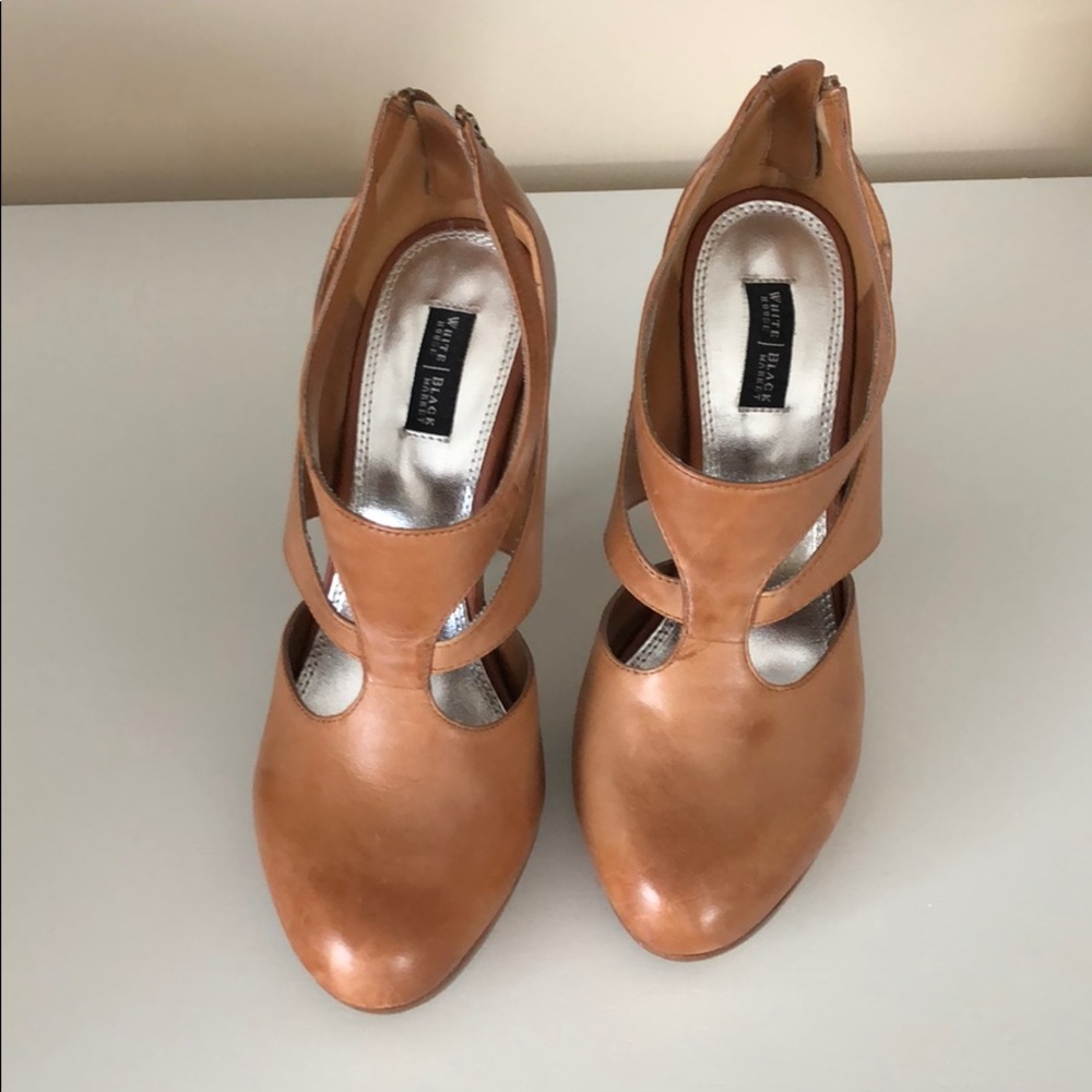 Tan leather closed toe heels